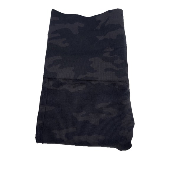 SPANX Leggings Black‎ Camo Women's Size Medium Compression - Picture 1 of 5